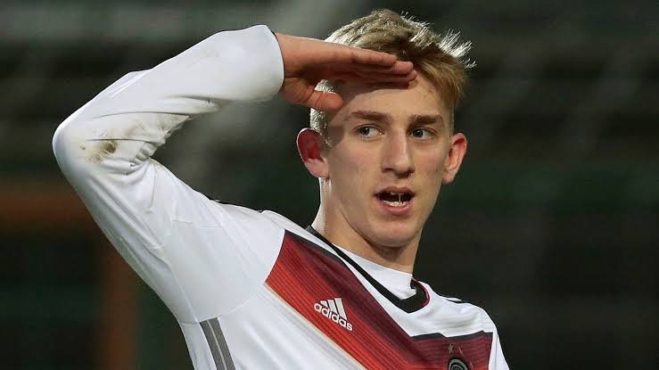 Sinan Kurt: Talent, Karriere und die Realität des Profifußballs sinan kurt